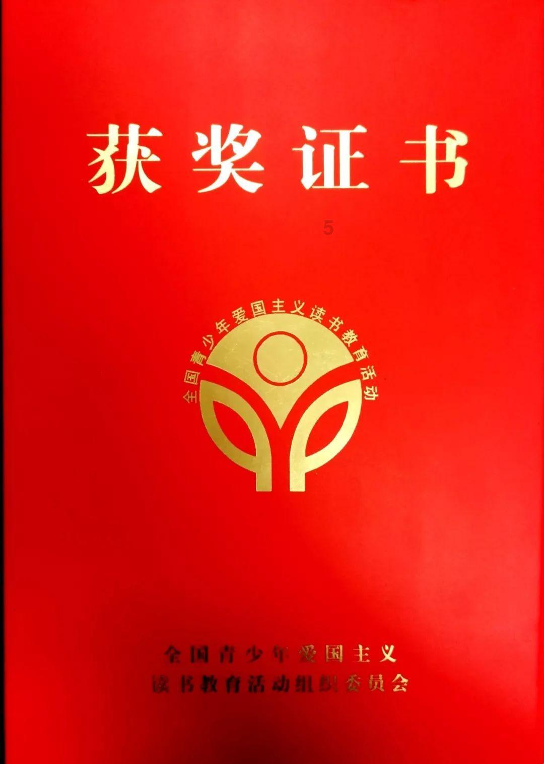 警察战僵尸无敌版